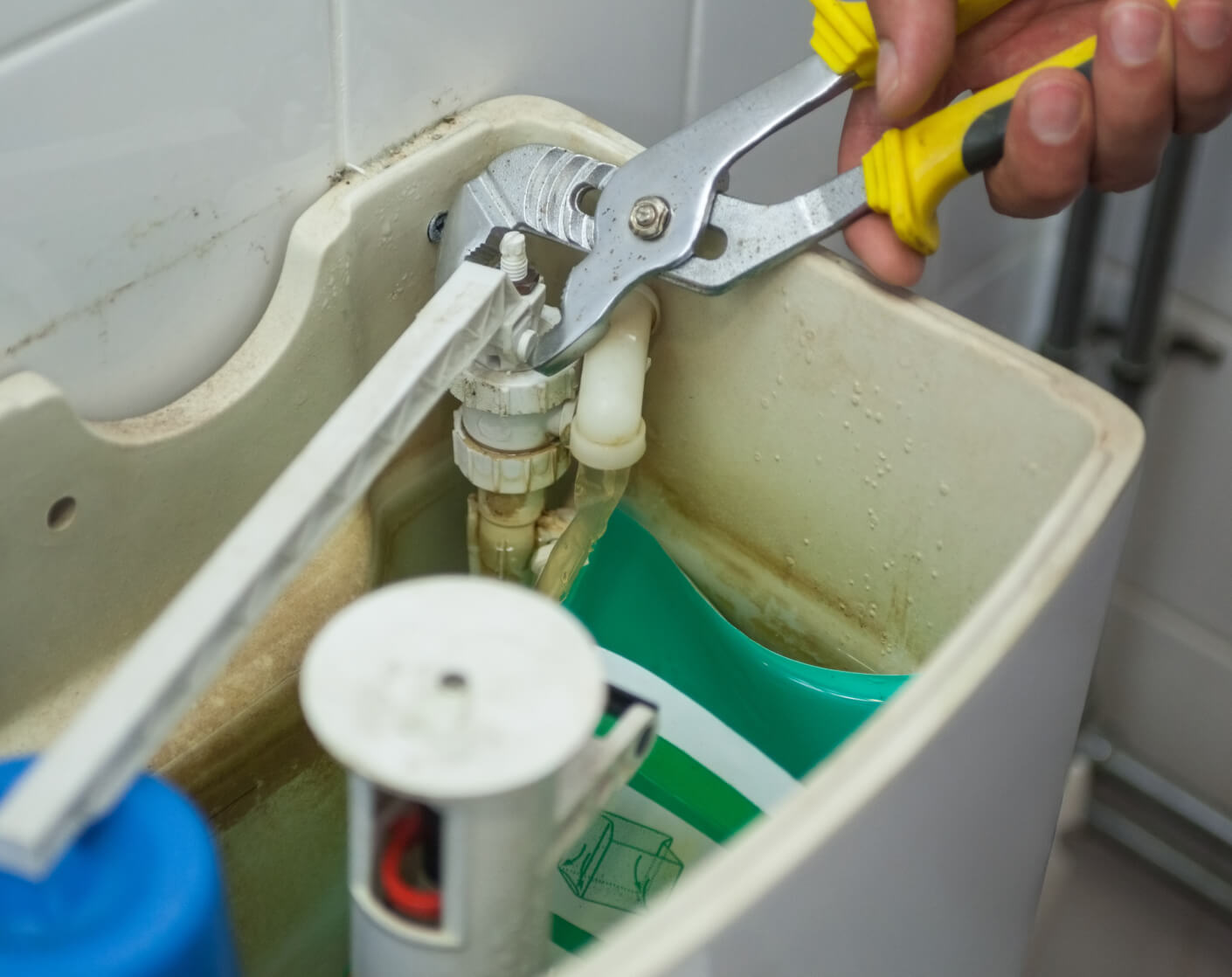 Tuvalet Sifonu Bozulduğunda İzlenecek Yol